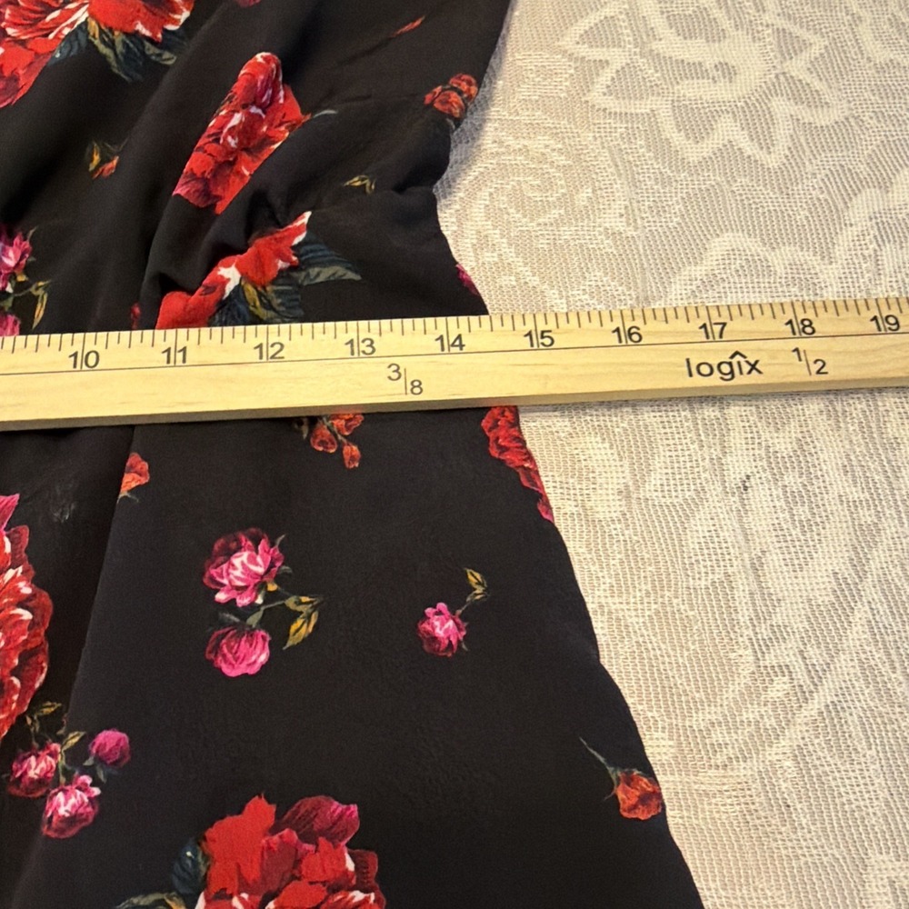 Rose Capri Romper Black Red Roses Off Shoulder Whimsigoth 50's Vibe Croquette S - Picture 6 of 10